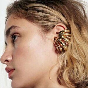 New! Zara Gold Cuff Post Earrings NWOT